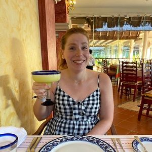 Meet your Posher, Beth